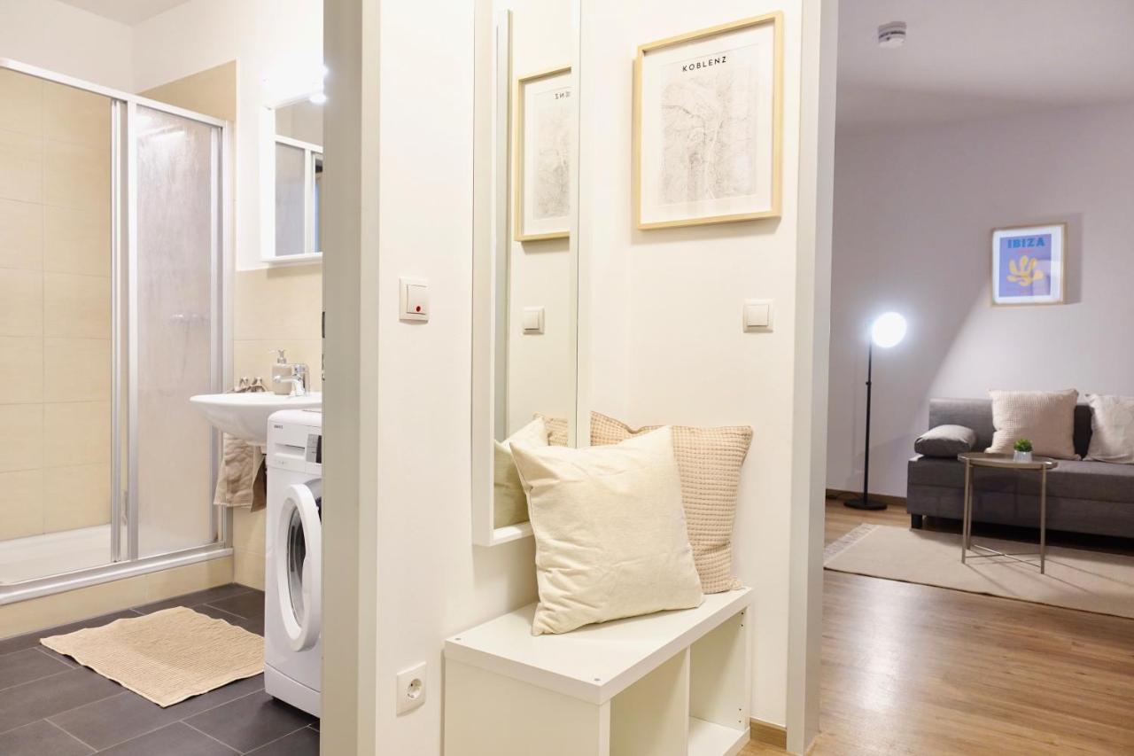 Modernes Apartment, Stadtnah, Stellplatz, Naehe Mosel Koblenz  Luaran gambar