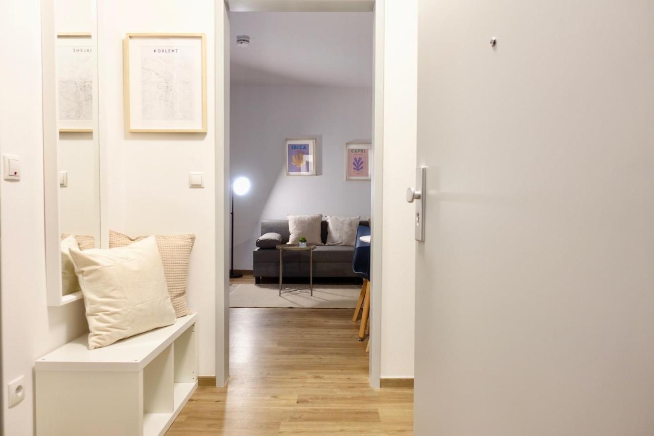 Modernes Apartment, Stadtnah, Stellplatz, Naehe Mosel Koblenz  Luaran gambar